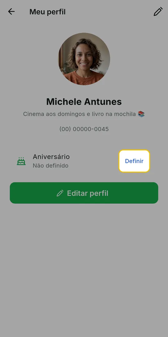 Tela do perfil com a linha Aniversário e o botão Definir em destaque