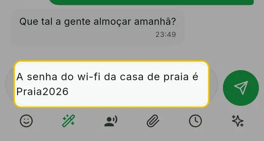 Campo Mensagem no pé da conversa com um texto digitado